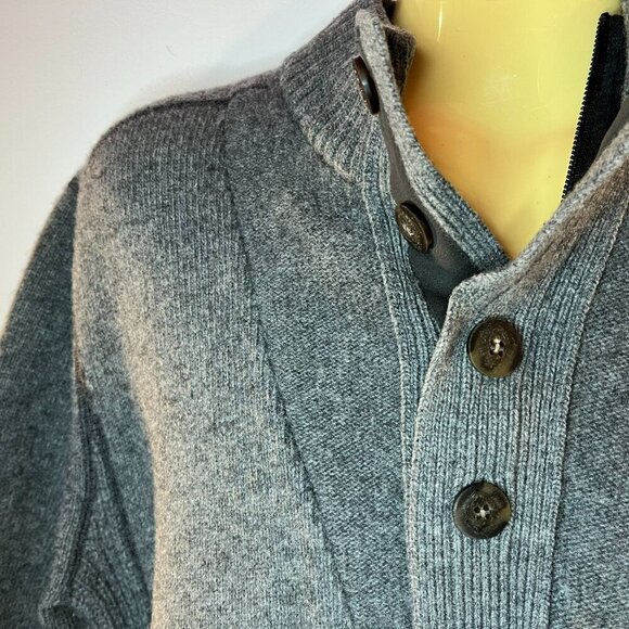 Vicutu Men's Mock Buttoned Sweater - Size 180/96A (fits more like a medium) - Picture 3 of 5